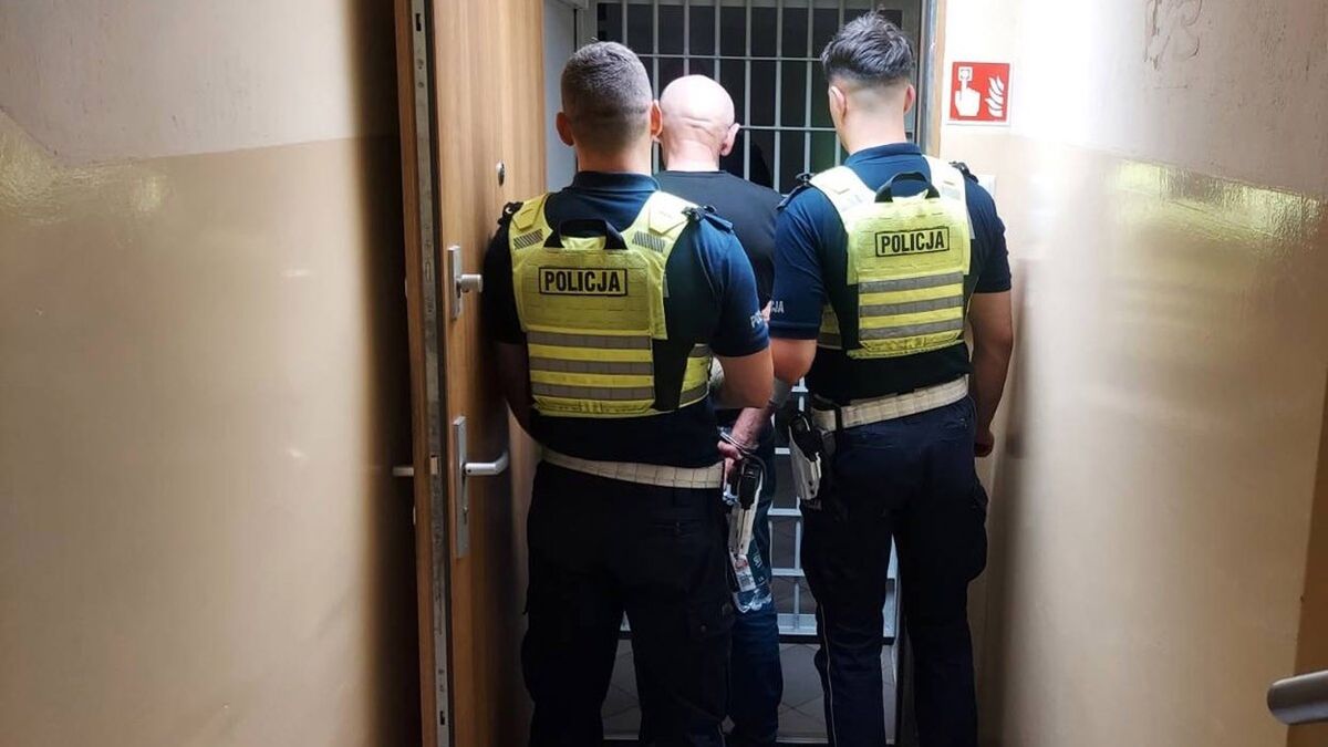 70-latek jechał kradzionym autem