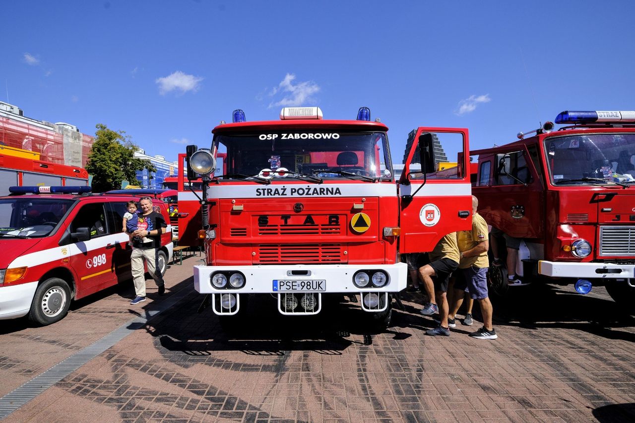 Poznań: Wielkie święto motoryzacji. Zlot Czerwonych Samochodów