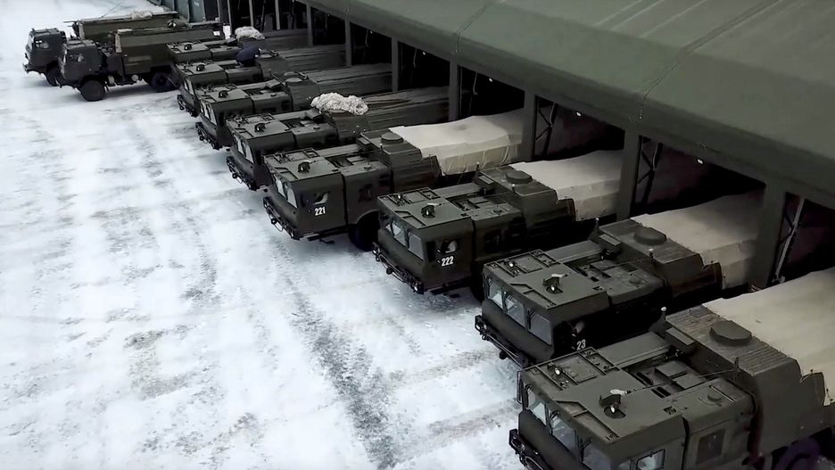 Rosja w szybkim tempie rozmieszcza dodatkowe siły przy ukraińskiej granicy