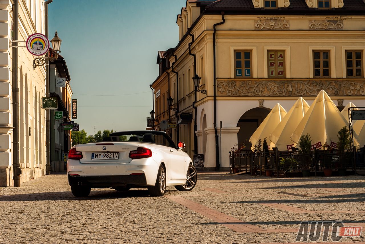 220i Cabrio i urokliwe uliczki Zamościa - wakacyjne połączenie niemal idealne