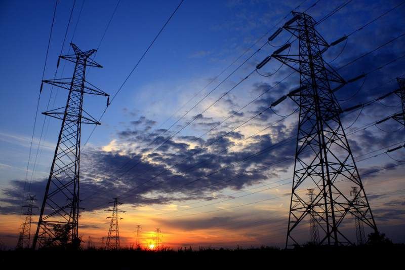 Rosnące ceny prądu - linie energetyczne