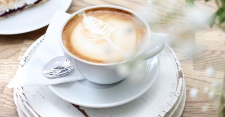 Zauważyłeś takie objawy? Natychmiast przestań pić kawę