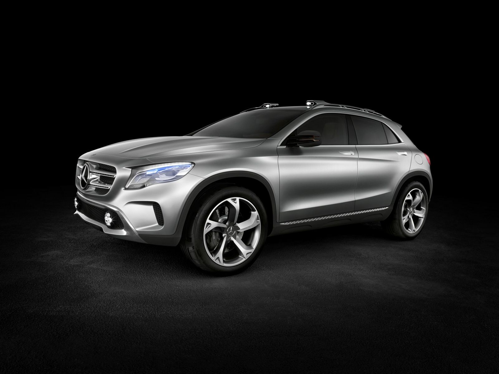 Mercedes GLA Concept na oficjalnych zdjęciach [galeria] 4