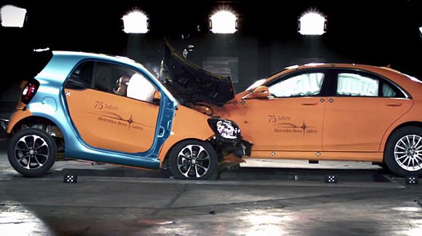 Nowy Smart ForTwo kontra Mercedes klasy S 1