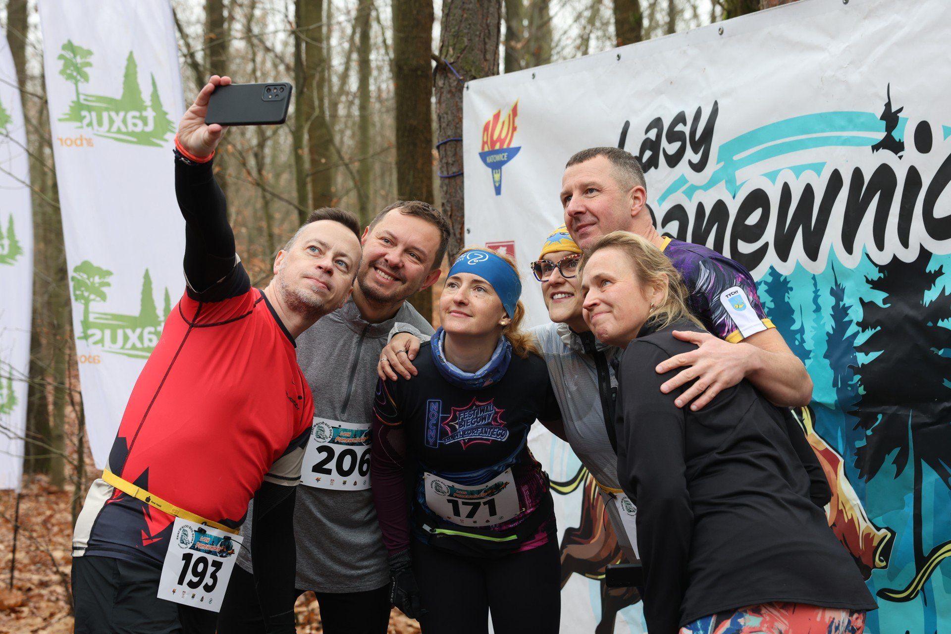 15.11.2025 r. Panewnicki Bieg Dzika w Katowicach. To przedostatnie zawody w tym roku w ramach 13. edycji edycji tej imprezy dla biegaczy i miłośników marszu Nordic Walking.