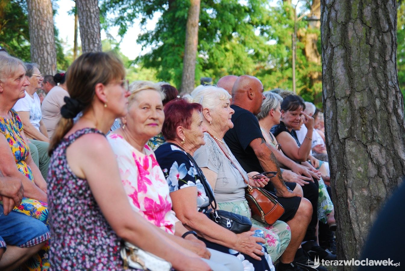 Rodzinne powitanie lata w Lubieniu Kujawskim