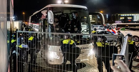 Sensacyjne doniesienia Holendrów. Piszą o agresji piłkarzy Legii