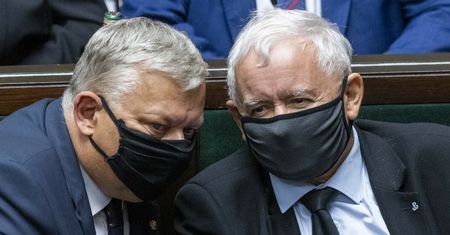 Suski o akcji "PiS=drożyzna": opozycja chwyta się jak "tonący brzytwy"