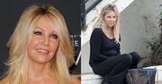 Dawno niewidziana Heather Locklear czeka na narzeczonego, siedząc na krawężniku (FOTO)