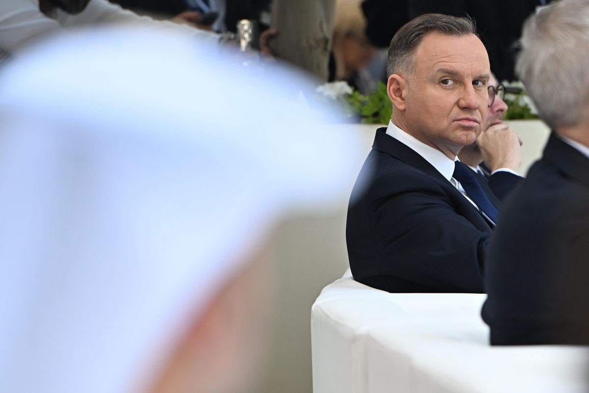 Andrzej Duda "ostatecznie zrobił krok od ‚prezydenta wszystkich Polaków' do partyjnego żołnierza" - czytamy w artykule "Tageszeitung"