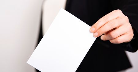 II tura wyborów prezydenckich 2025 za granicą. Głosowanie przez pełnomocnika. Na jakich zasadach?