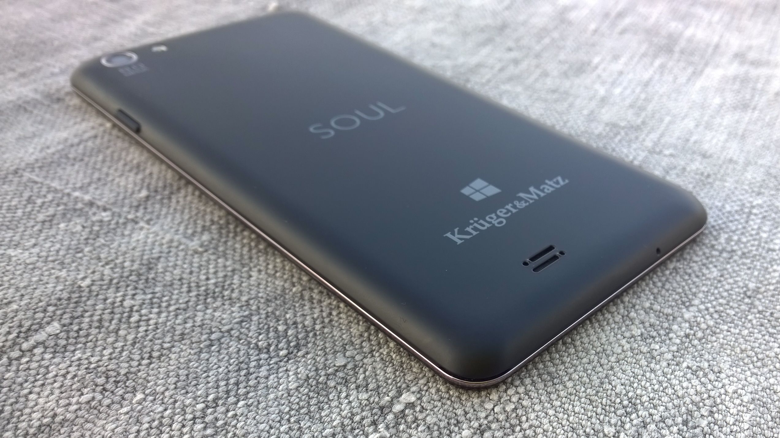Kruger&Matz Soul 2 - najcieńszy smartfon z Windows Phone 4