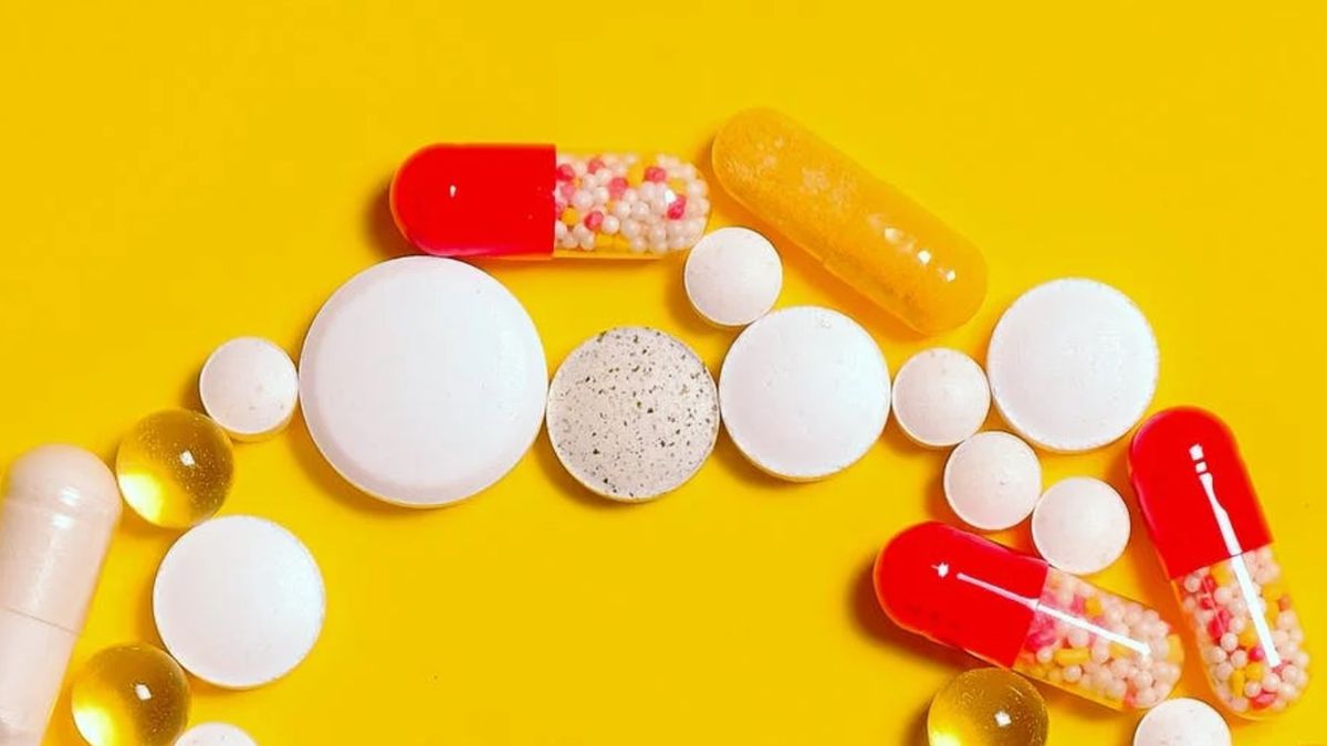 Suplementy diety polecane są osobom, które chcą poprawić kondycję włosów, skóry i paznokci.