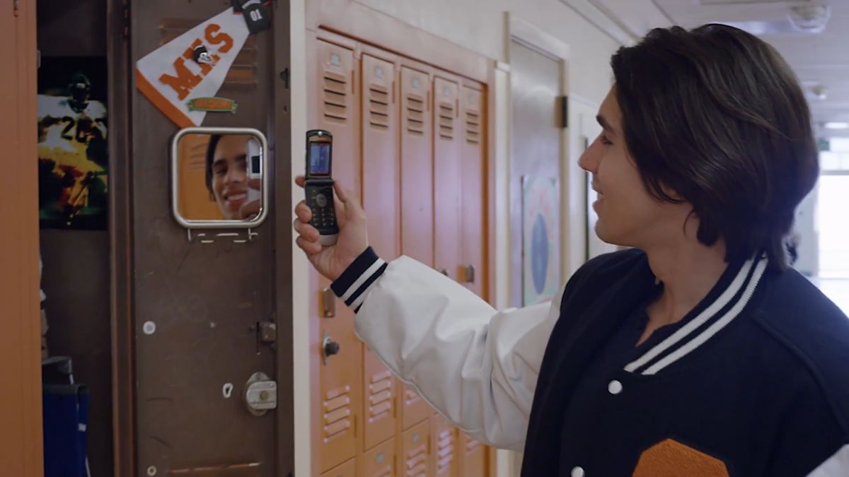 Co tam iPhone SE. Lenovo może przywrócić do życia legendarną Motorolę Razr V3 1