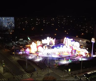 Sieciowa restauracja zaszalała we Wrocławiu. Las Vegas na Gaju