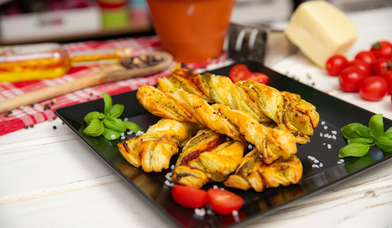 Tylko 4 składniki i kilka minut pracy. Resztę zrobi za ciebie piekarnik