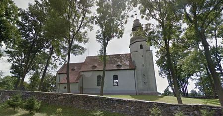 Zwłoki księdza przed plebanią. Mieszkańcy są w szoku