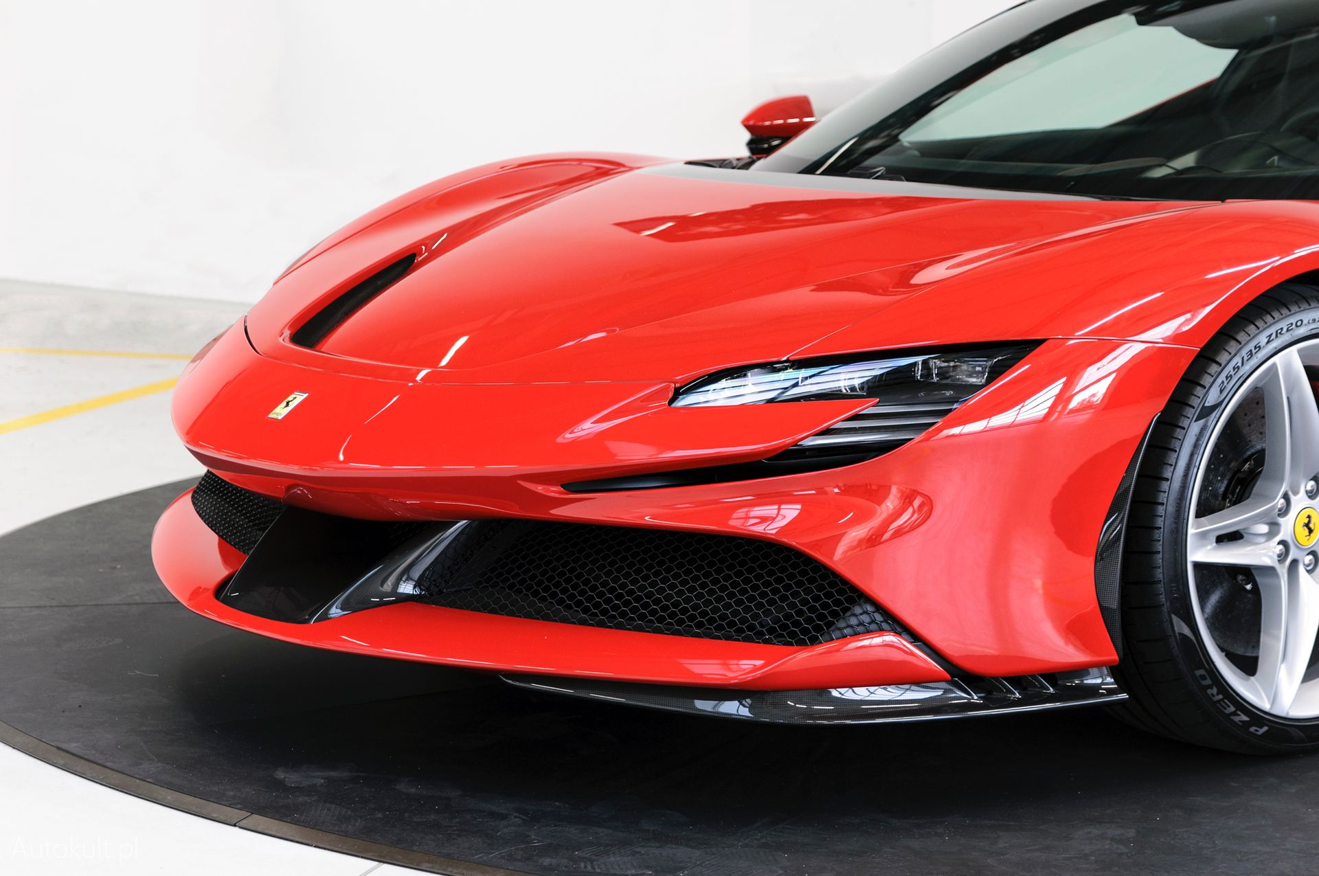 Ferrari SF90 Stradale (2020) (fot. Mariusz Zmysłowski)