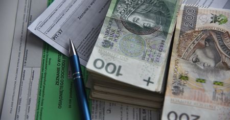 Rok 2024 w podatkach. Tymi zmianami i zaniechaniami żyli Polacy
