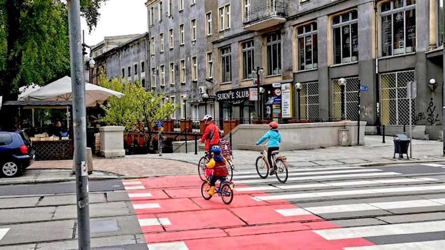 Gliwice. Rowerzyści już nie muszą się obawiać przejazdu przez u;l. Zwycięstwa.