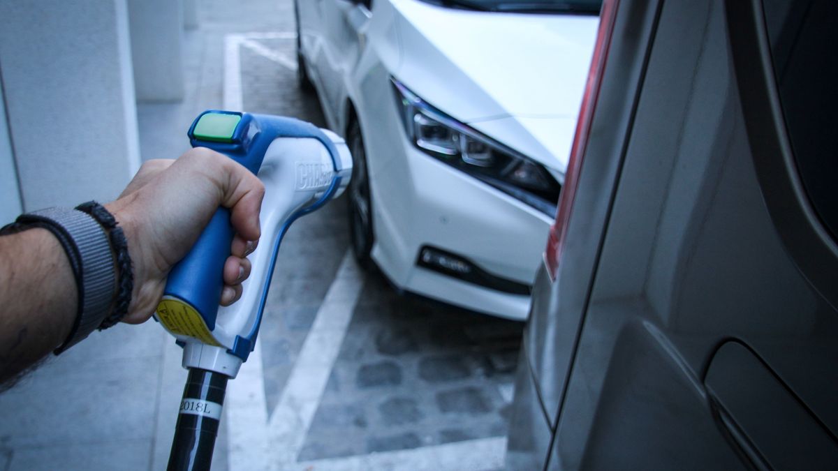 Dopłaty do aut elektrycznych wyniosą nawet 18 750 zł