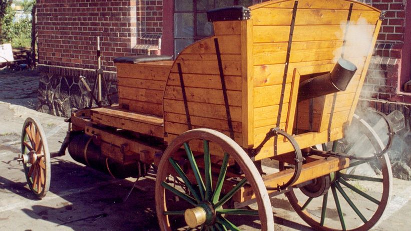 Replika pojazdu parowego Józefa Bożka