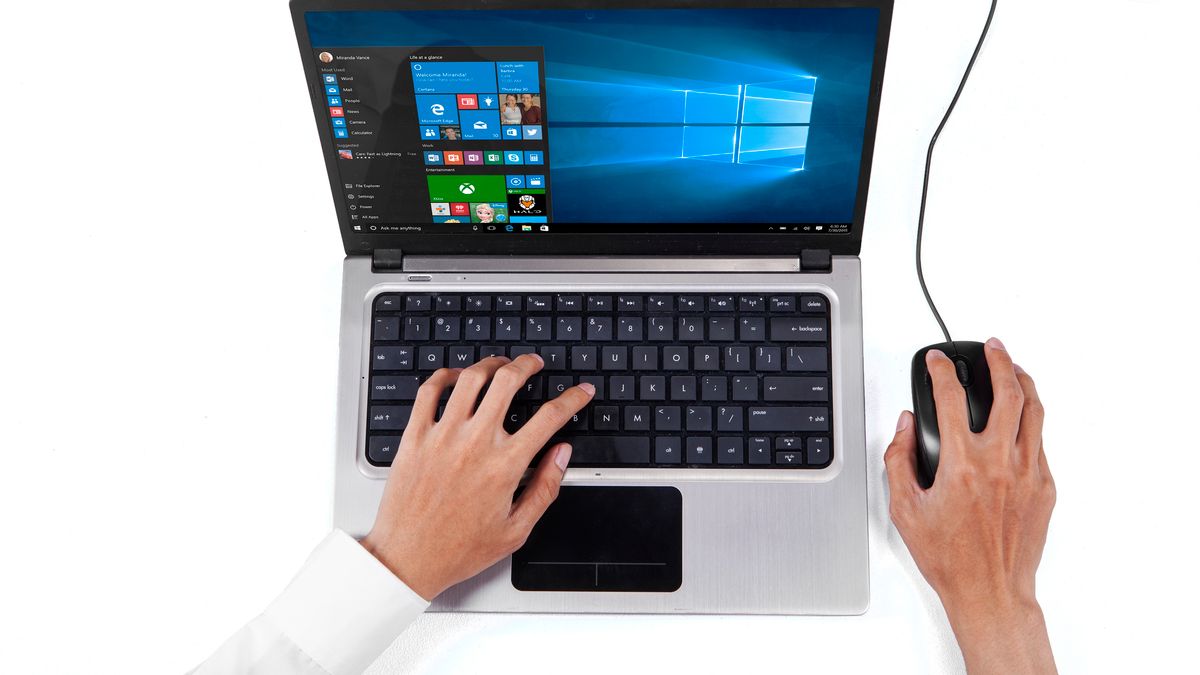 Windows 10 na notebooku z depositphotos