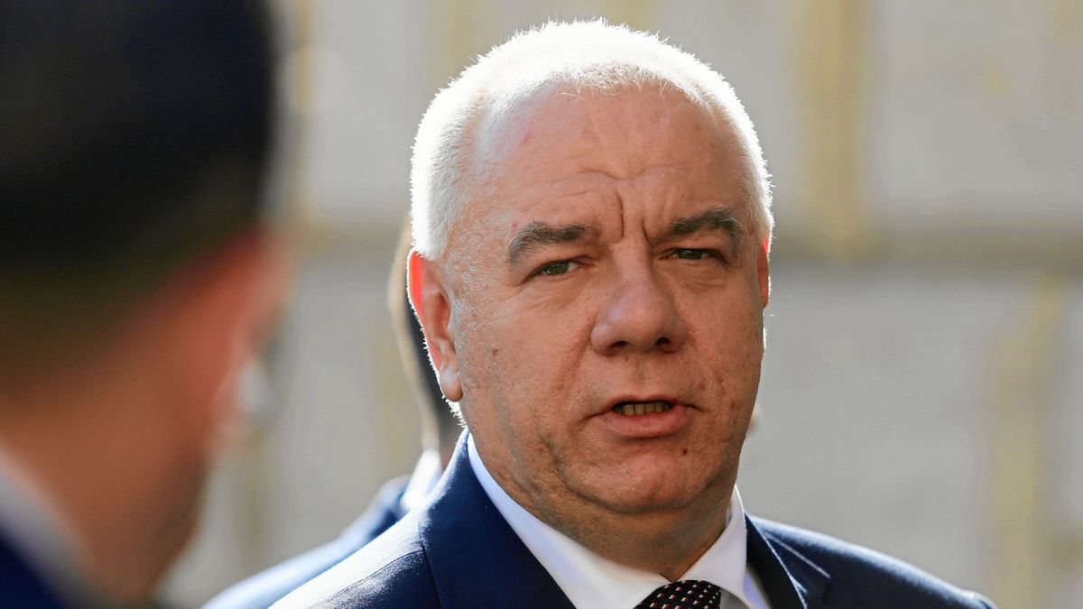 Jacek Sasin krytykuje minister Paulinę Hennig-Kloskę
