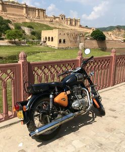 Royal Enfield Bullet 350: nowy motocykl z lat 40.