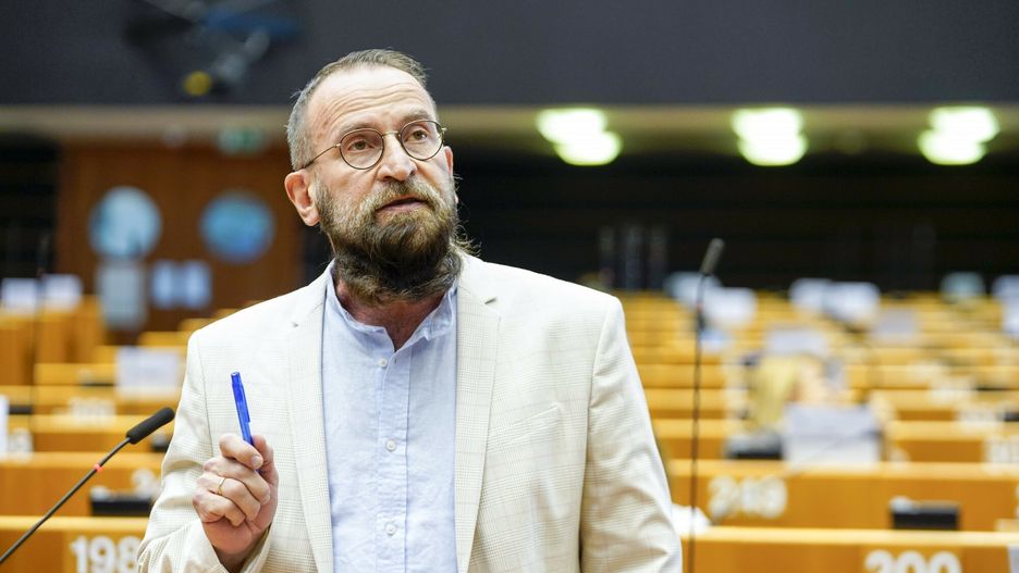 Jozef Szajer, homofob, który śpi z mężczyznami
