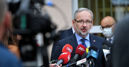 Niedzielski uraził medyków. "Bardziej obraźliwie nie można"
