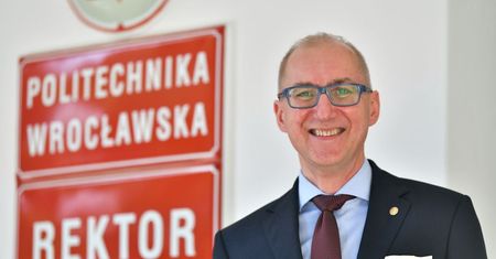 Wrocław. Prof. Arkadiusz Wójs nowym rektorem Politechniki Wrocławskiej. Najmłodszym w historii