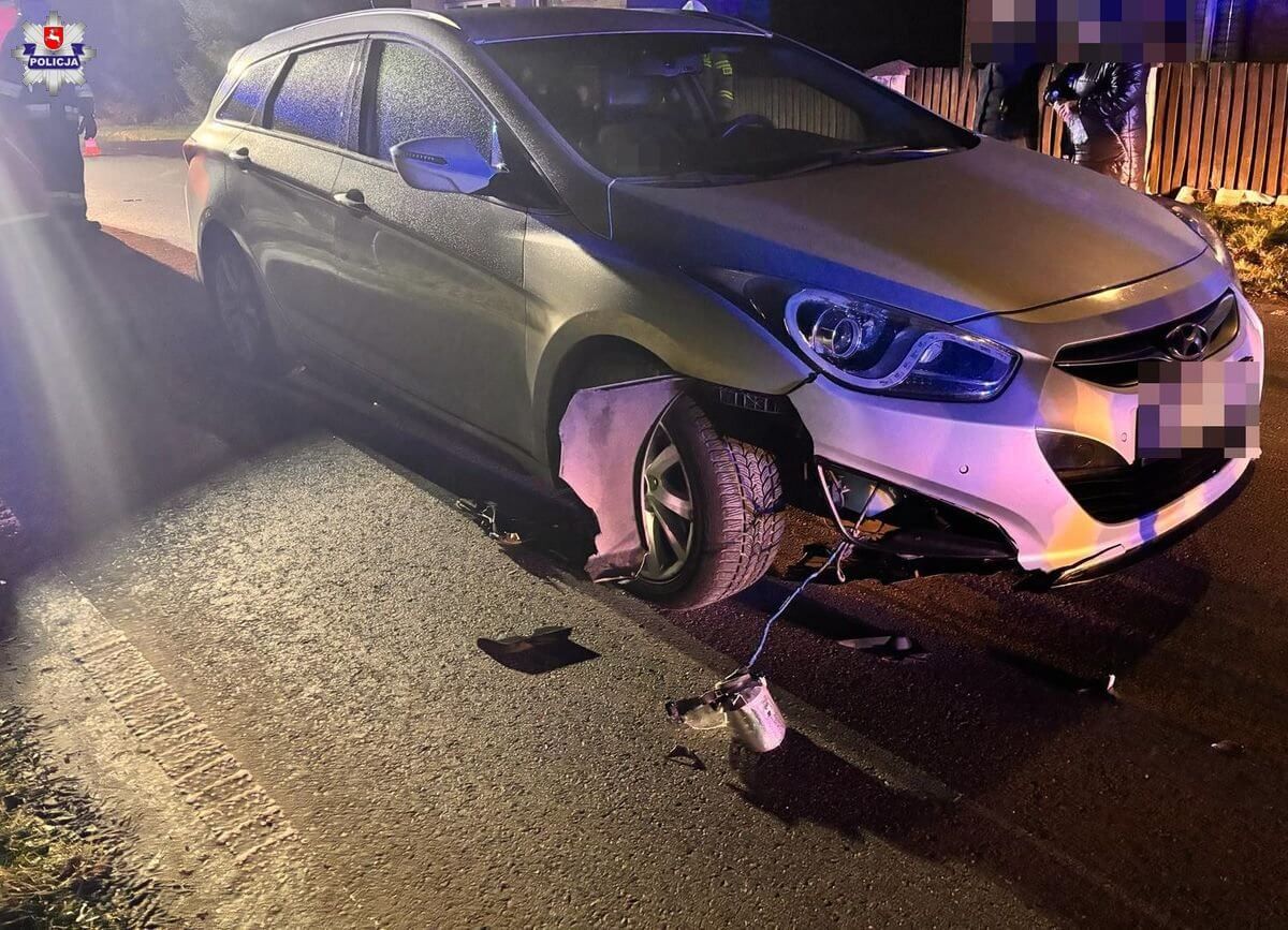Rozbity Hyundai  przejechał po leżącym na ulicy mężczyźnie
