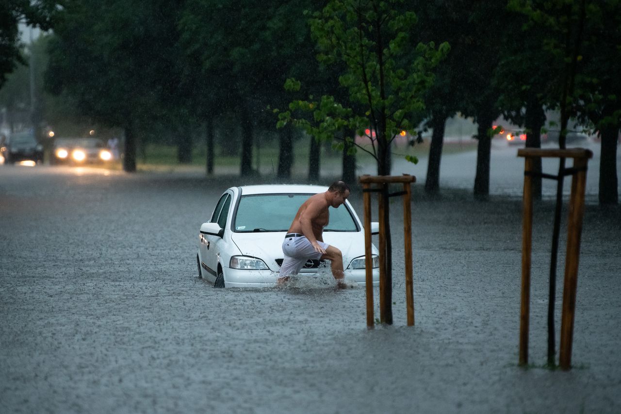 Pogodowy armagedon. Przez Polskę przechodzą gwałtowne ulewy 