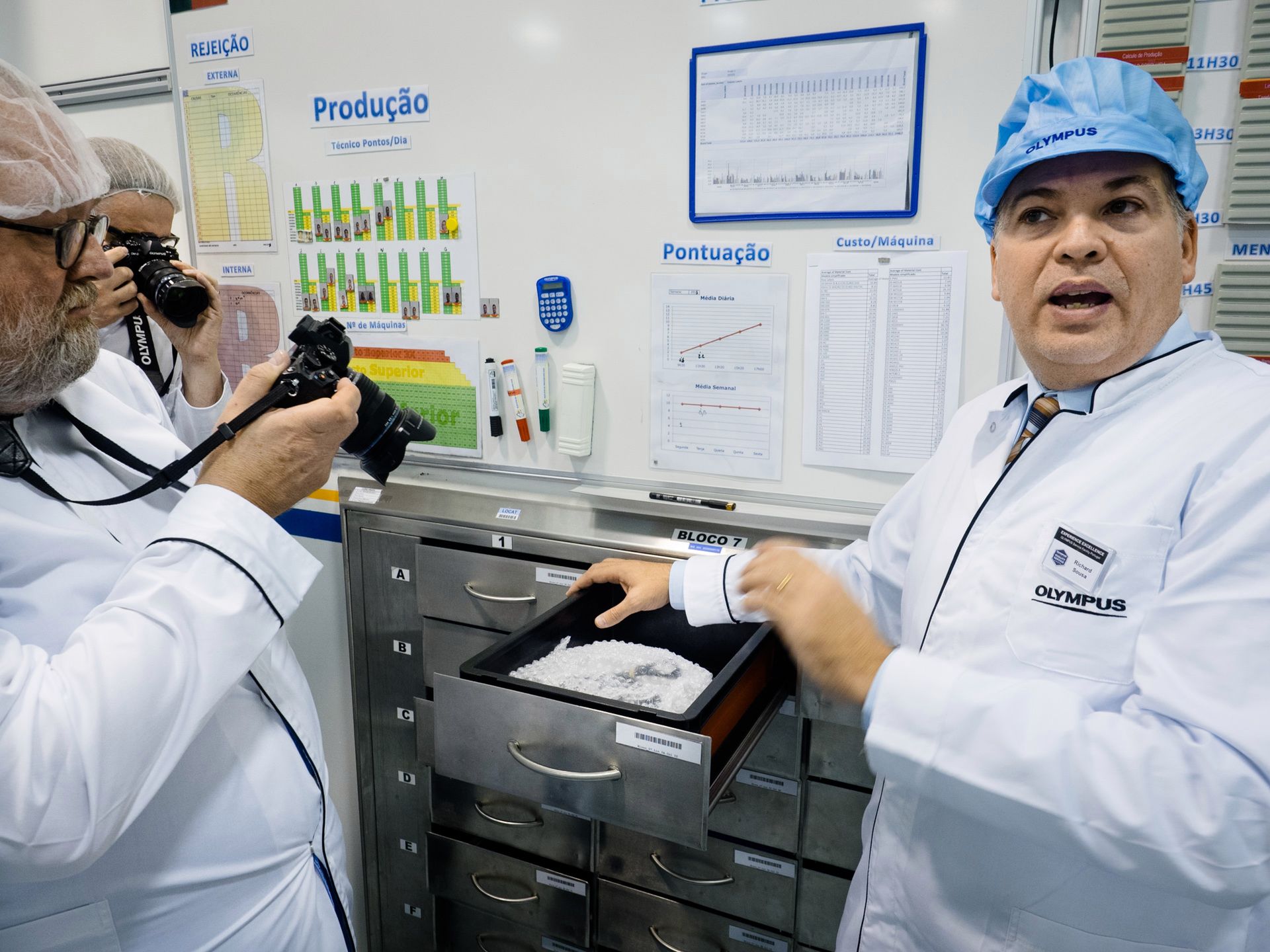 Poznaliśmy tajniki pracy serwisu marki Olympus w Portugalii 46