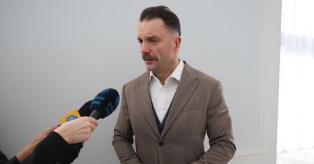 Mejza zrzeknie się immunitetu? "To polowanie na czarownice"