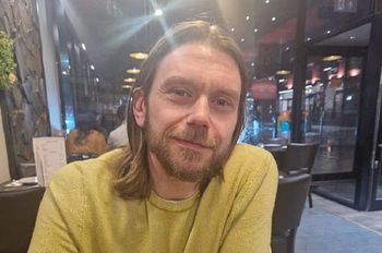 Zaczęło się od bólu pleców. Kilka miesięcy później dowiedział się, że to rak