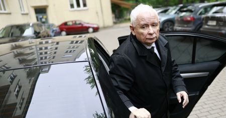 Sprawa tzw. dwóch wież. Kaczyński stawił się na przesłuchaniu