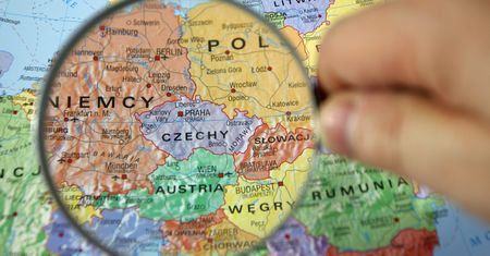CBOS: najbardziej lubimy Czechów. Za kim nie przepadamy?