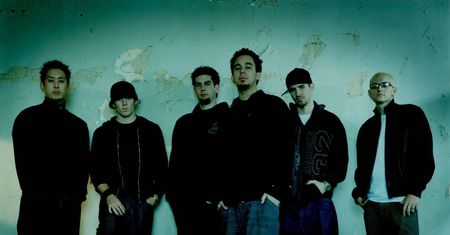 Linkin Park prezentuje niepublikowany wcześniej singiel. "Hołd dla Chestera"