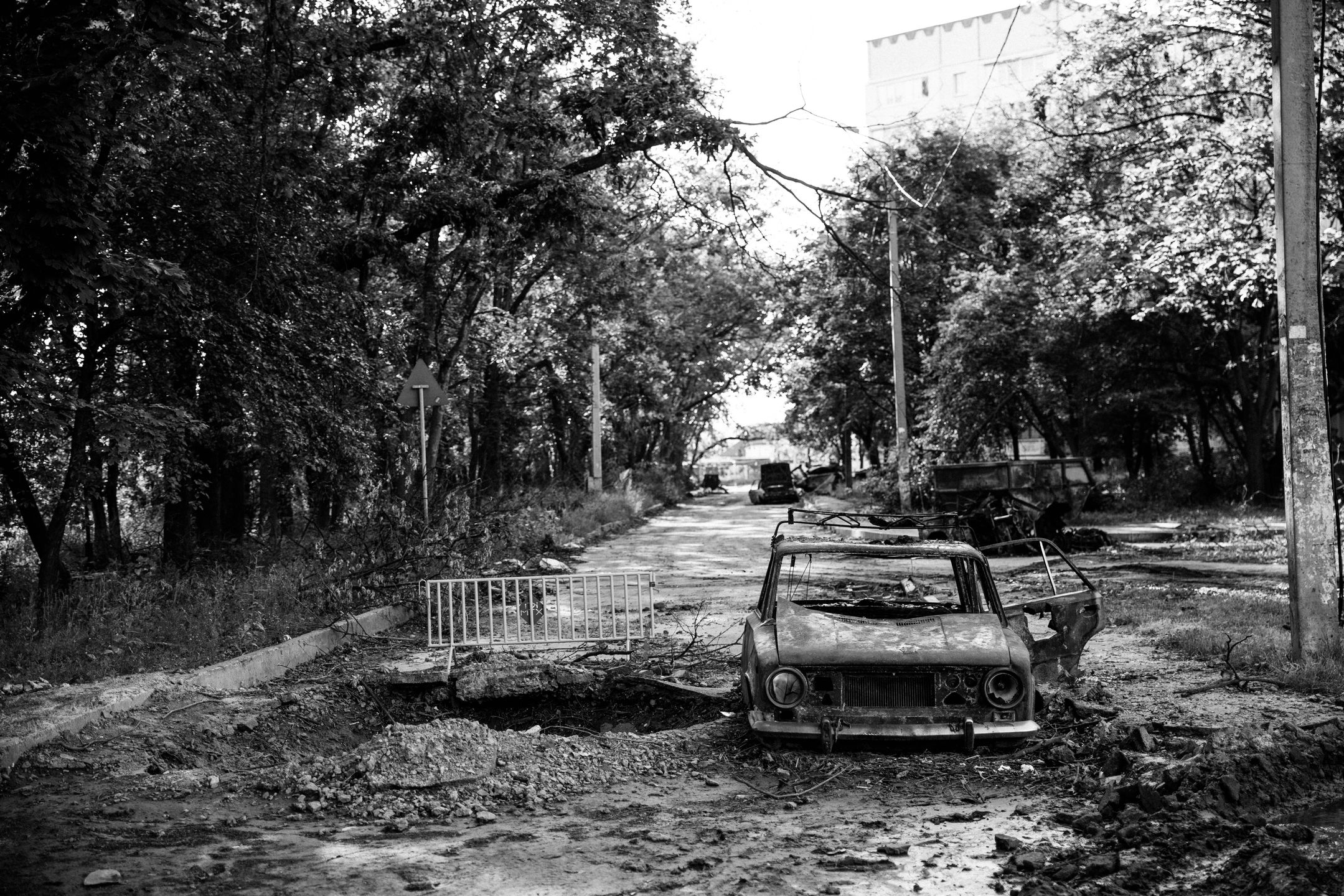 Mieszkańcy opuszczali dzielnicę w popłochu. Niektórzy trafiali pod ostrzał