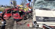 Bielsk: Koszmarne zderzenie toyoty z ciężarówką. Zginęło 8-letnie dziecko, dwoje dorosłych w ciężkim stanie