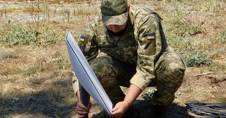 Rosyjski sposób na Starlinka. Wiedzą, jak wyłączyć satelitarny internet