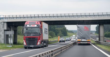 Autostrada A1 w kierunku Gdańska zablokowana. Zapalił się samochód
