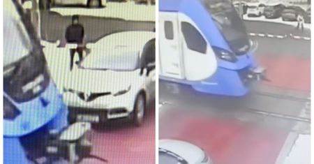 Niebezpieczna sytuacja na torach. Samochód utknął między rogatkami