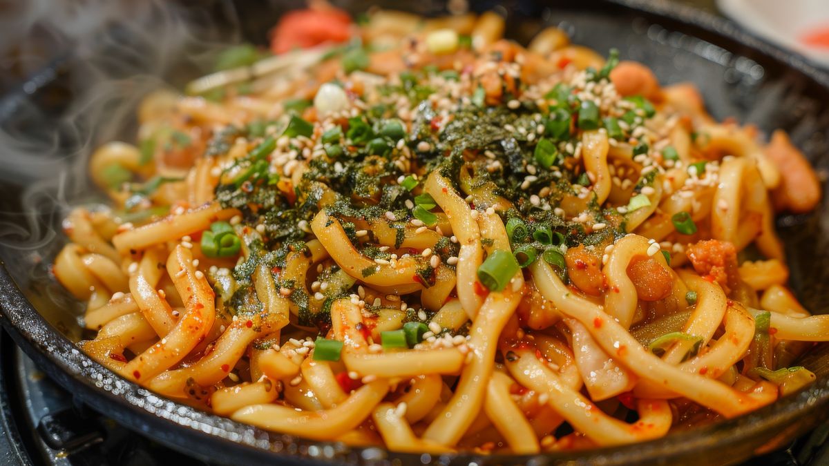 Ekspresowy makaron z sosem orzechowym