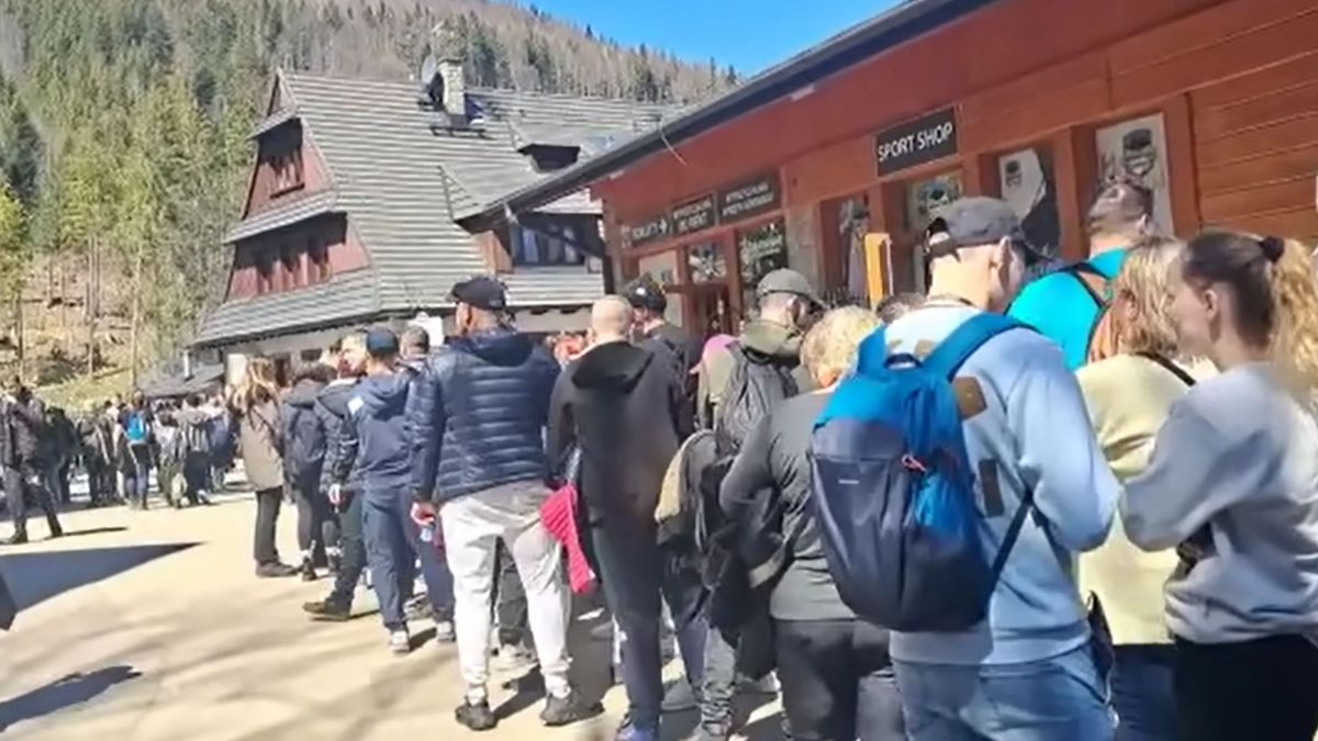 Kolejka do... kolejki na Kasprowy Wierch