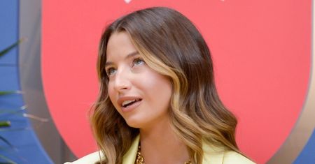 Julia Wieniawa o tym, jak HAROWAŁA na sukces: "Zamiast imprez czy wagarów - zajęcia musicalowe, taneczne, wokalne. MILION CASTINGÓW"