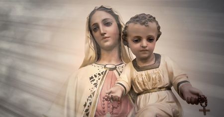 Maryja to "bogini chrześcijańska"? Biblista o kulcie matki Jezusa