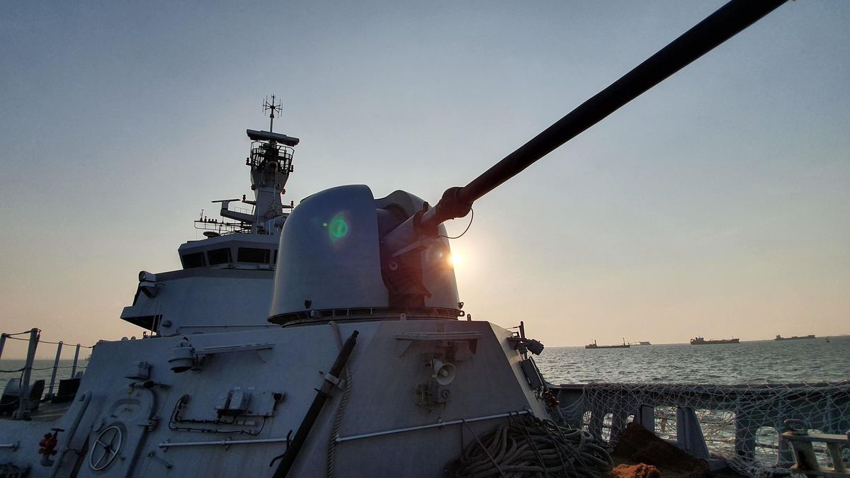 Okręt wojenny - zdjęcie ilustracyjne